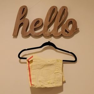 AEO Light Yellow Shorts (4)